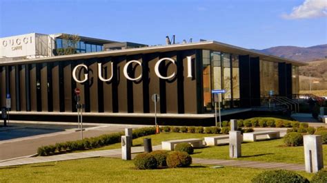 gucci industria prato|Moda green: al via in Toscana il primo Circular Hub di Gucci.